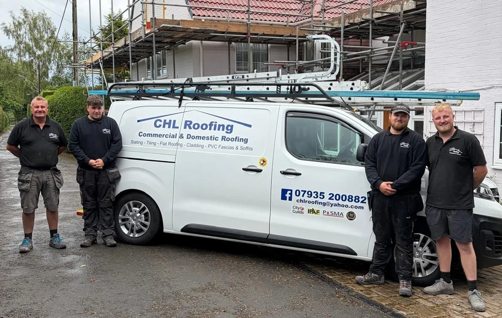 CHL Roofing Team